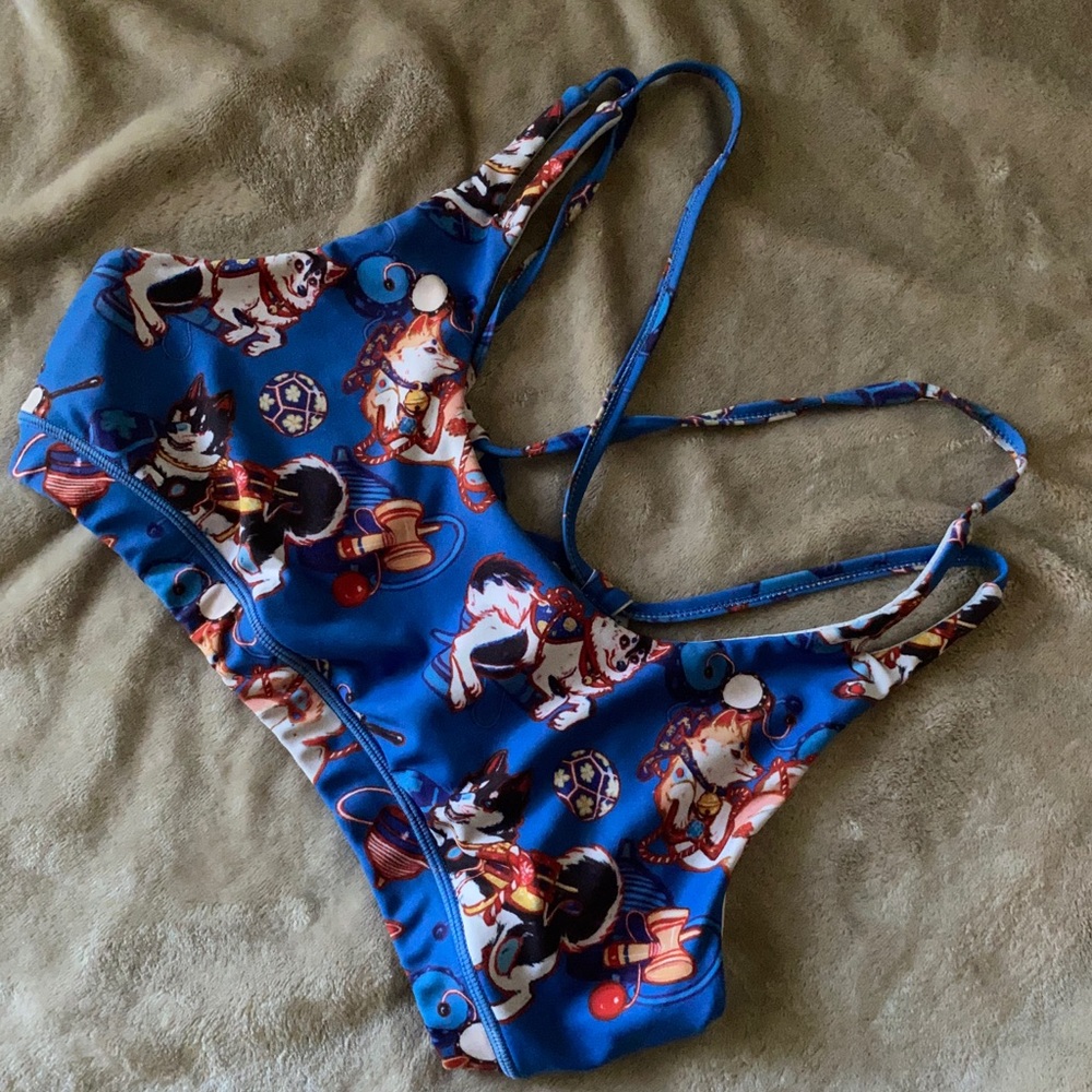 Iron yokai sports bra